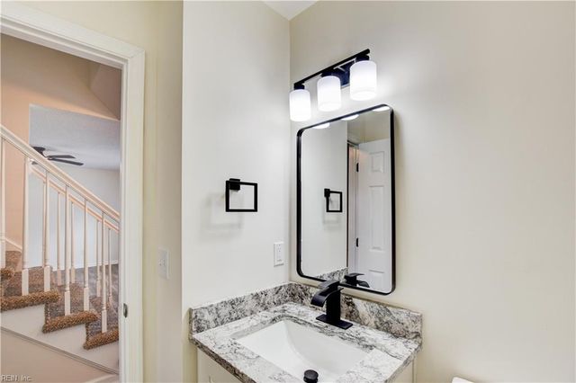 202 Upland DR, Hampton, VA 23666