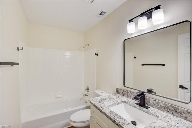 202 Upland DR, Hampton, VA 23666