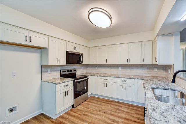 202 Upland DR, Hampton, VA 23666