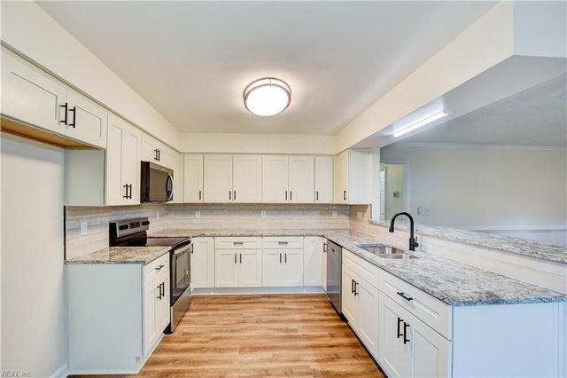 202 Upland DR, Hampton, VA 23666