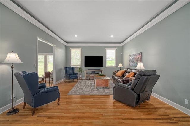 3805 S Beatrice Drive, Independence, MO 64055