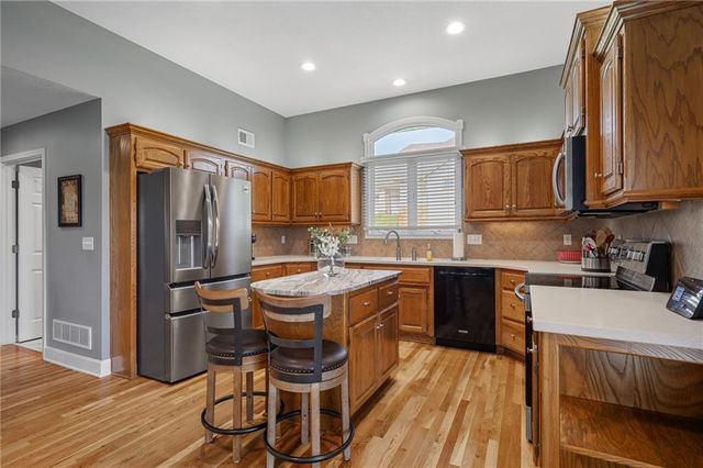 3805 S Beatrice Drive, Independence, MO 64055