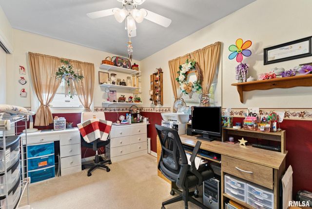 612 12TH Street, Silvis, IL 61282