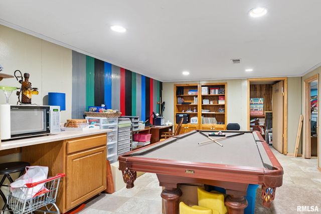 612 12TH Street, Silvis, IL 61282