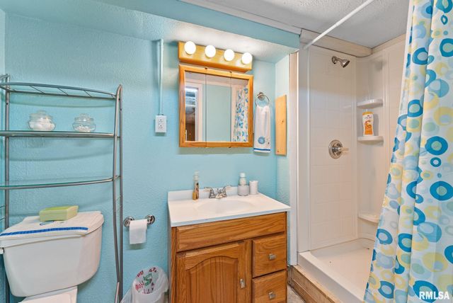 612 12TH Street, Silvis, IL 61282