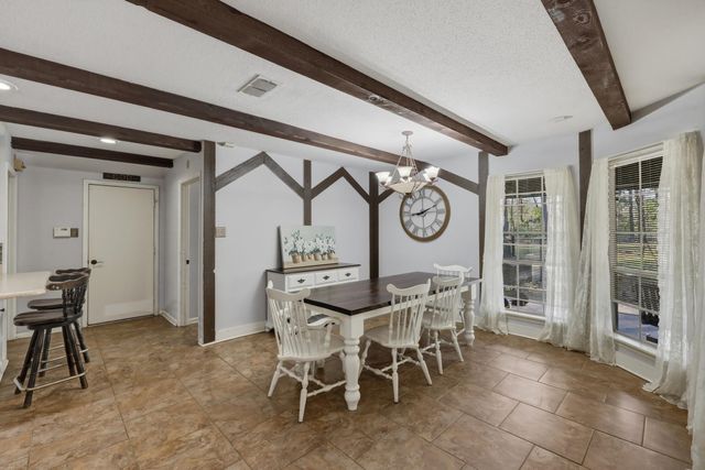 108 Mark Pl, Kilgore, TX 75662