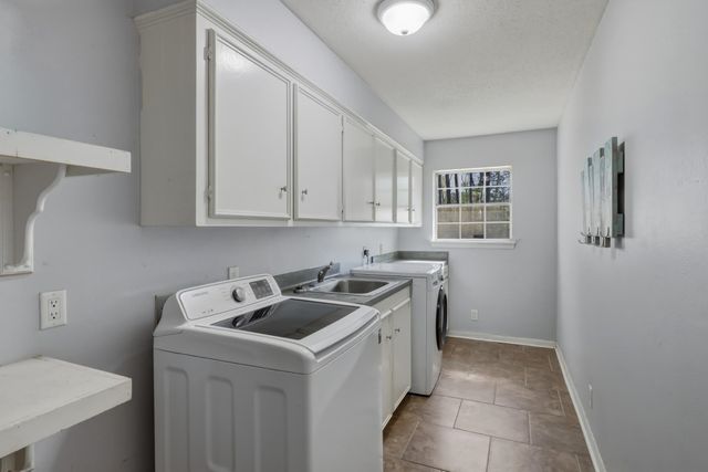 108 Mark Pl, Kilgore, TX 75662