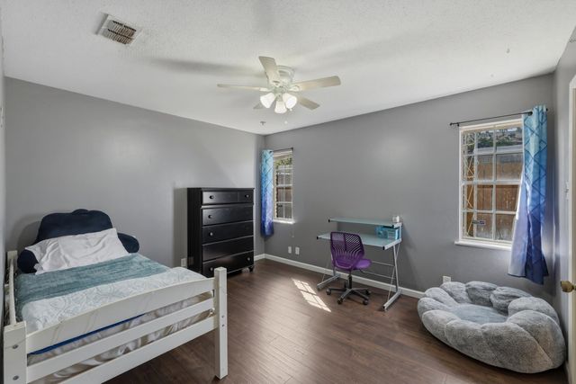 108 Mark Pl, Kilgore, TX 75662