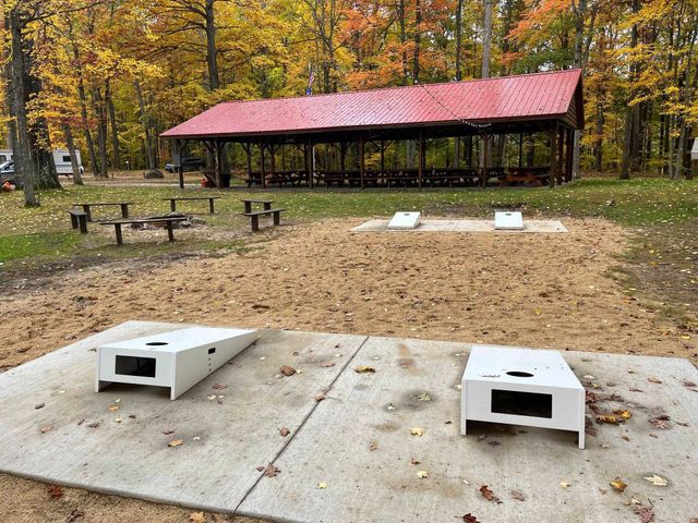 4141 Mockingbird Circle, Farwell, MI 48622