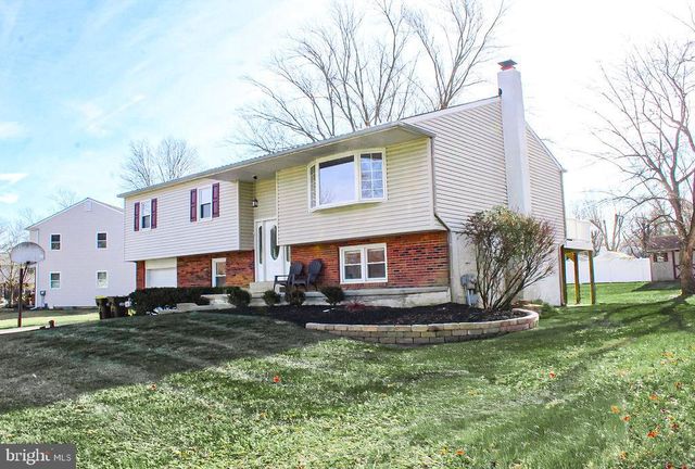 227 HYDE PARK PL, Yardley, PA 19067