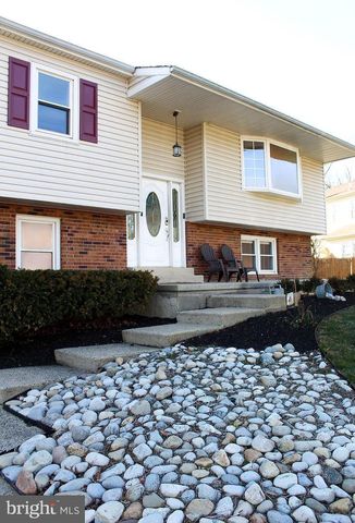 227 HYDE PARK PL, Yardley, PA 19067