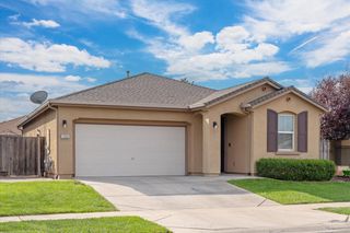1602 Valley Meadows Dr, Olivehurst, CA 95961