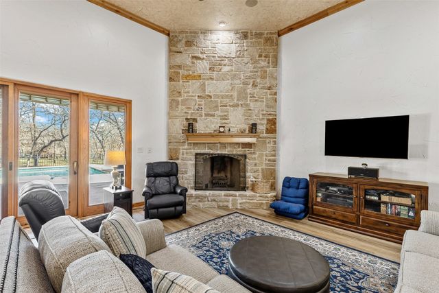 712 S Sugartree Drive, Lipan, TX 76462