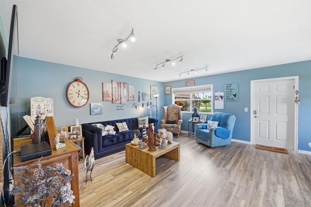 341 Seville O, Delray Beach, FL 33446