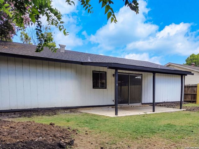 2906 KESLAKE ST, San Antonio, TX 78222