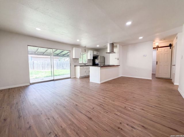 2906 KESLAKE ST, San Antonio, TX 78222