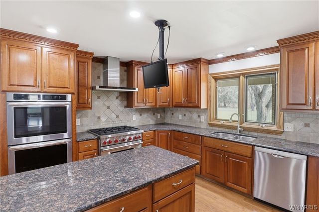 101 Strasmer Road, Cheektowaga, NY 14043