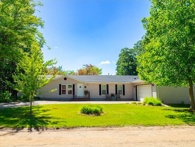 84 Thelen Drive, Cheshire Twp, MI 49055