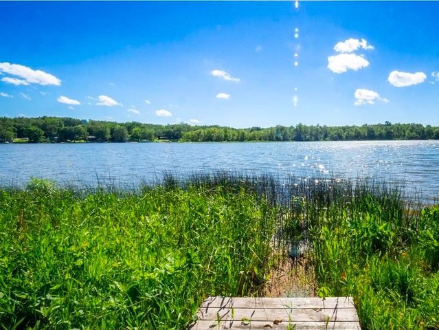 84 Thelen Drive, Cheshire Twp, MI 49055