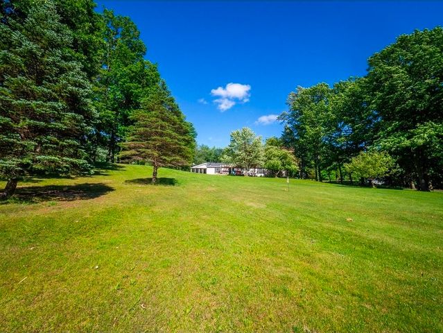 84 Thelen Drive, Cheshire Twp, MI 49055