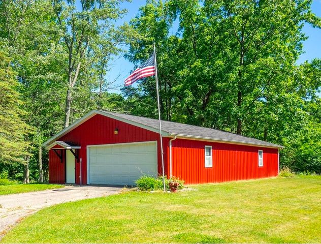 84 Thelen Drive, Cheshire Twp, MI 49055