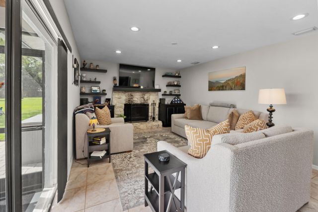 125 Parkwood Drive, Royal Palm Beach, FL 33411