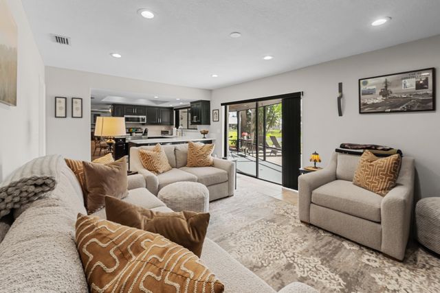 125 Parkwood Drive, Royal Palm Beach, FL 33411
