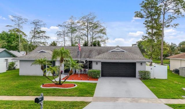 125 Parkwood Drive, Royal Palm Beach, FL 33411
