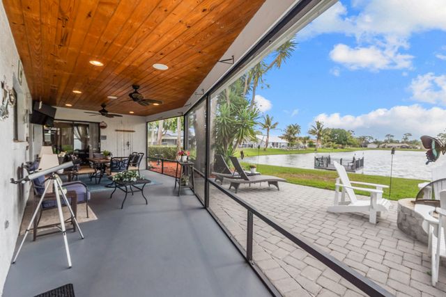 125 Parkwood Drive, Royal Palm Beach, FL 33411