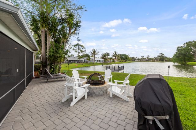 125 Parkwood Drive, Royal Palm Beach, FL 33411