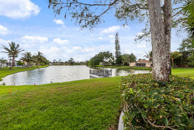 125 Parkwood Drive, Royal Palm Beach, FL 33411