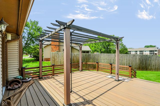 1186 Madrid Road, Greenwood, IN 46143