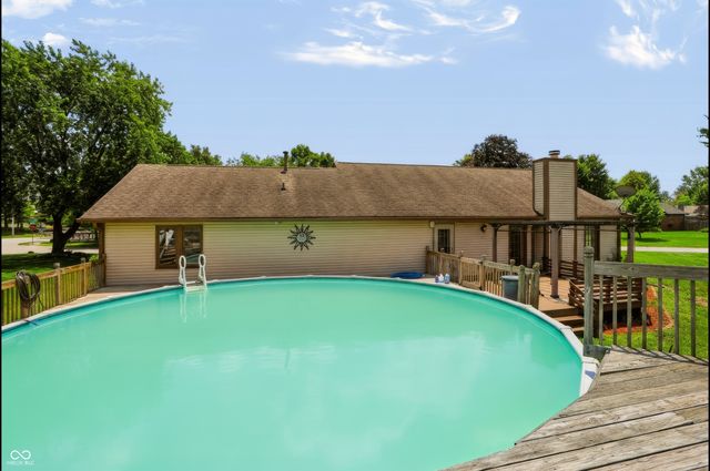 1186 Madrid Road, Greenwood, IN 46143