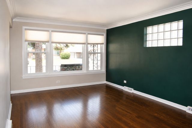 10941 S Kedzie Avenue, Chicago, IL 60655