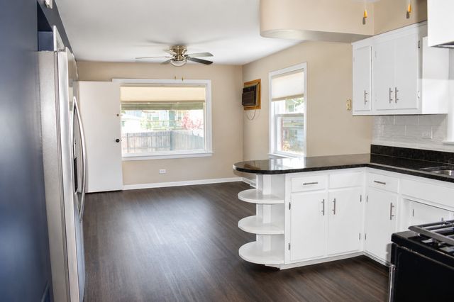 10941 S Kedzie Avenue, Chicago, IL 60655
