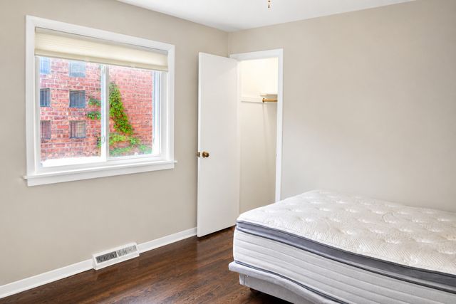 10941 S Kedzie Avenue, Chicago, IL 60655
