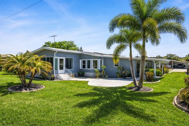 8568 BREEZE HILL DRIVE, Lake Wales, FL 33898