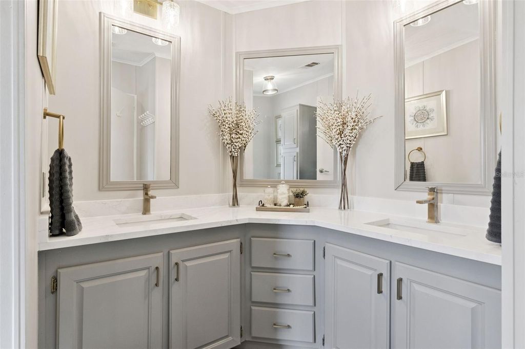 Image 25 of property listing at 8568 BREEZE HILL DRIVE, Lake Wales, FL 33898