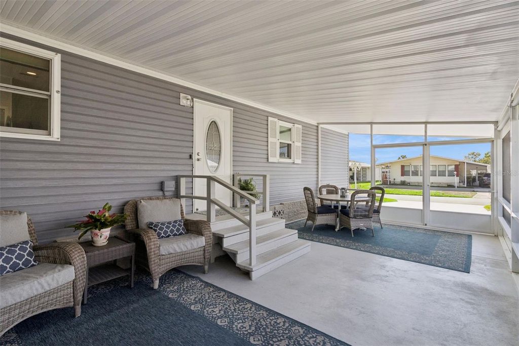 Image 4 of property listing at 8568 BREEZE HILL DRIVE, Lake Wales, FL 33898