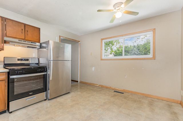 1220 Highland Avenue, Lockport, IL 60441