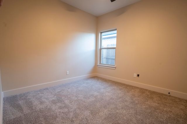 6902 16th Street, Lubbock, TX 79416