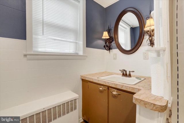 120 E JACKSON ST, York, PA 17401