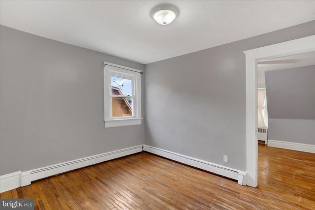 120 E JACKSON ST, York, PA 17401