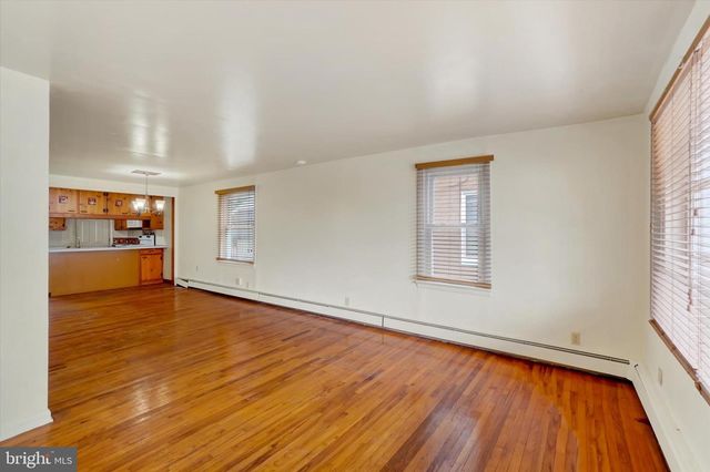 120 E JACKSON ST, York, PA 17401