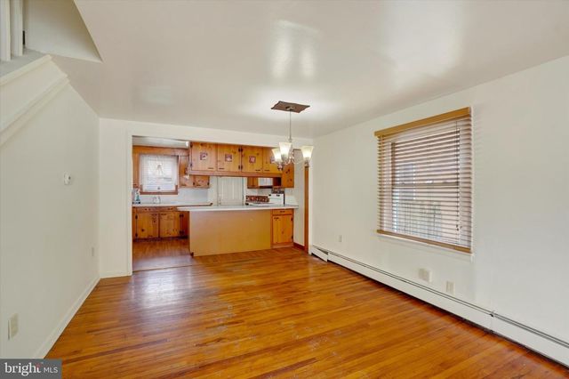 120 E JACKSON ST, York, PA 17401