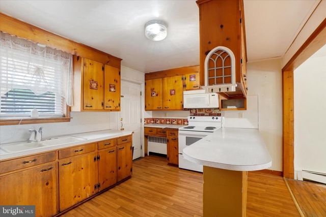 120 E JACKSON ST, York, PA 17401