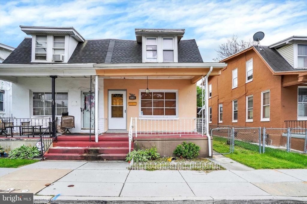 120 E JACKSON ST, York, PA 17401