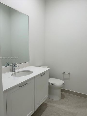 8037 NW 46th Ter, Doral, FL 33166