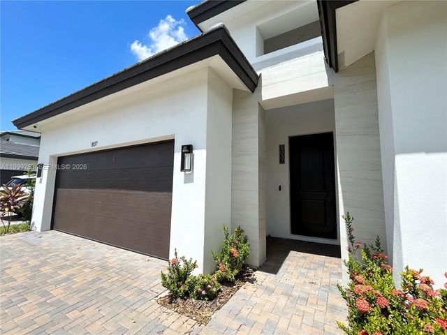 8037 NW 46th Ter, Doral, FL 33166