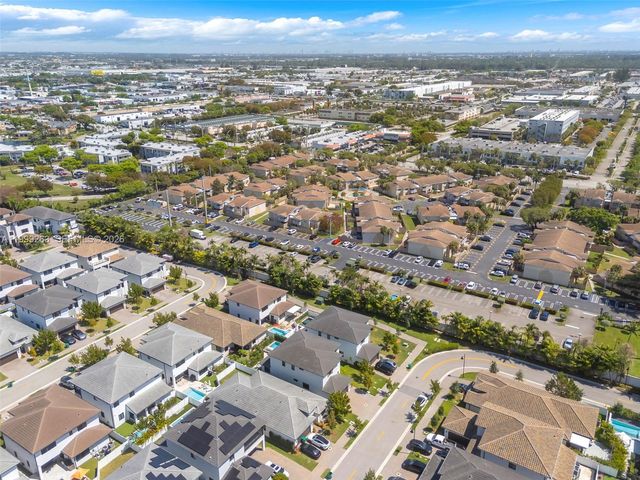 8037 NW 46th Ter, Doral, FL 33166